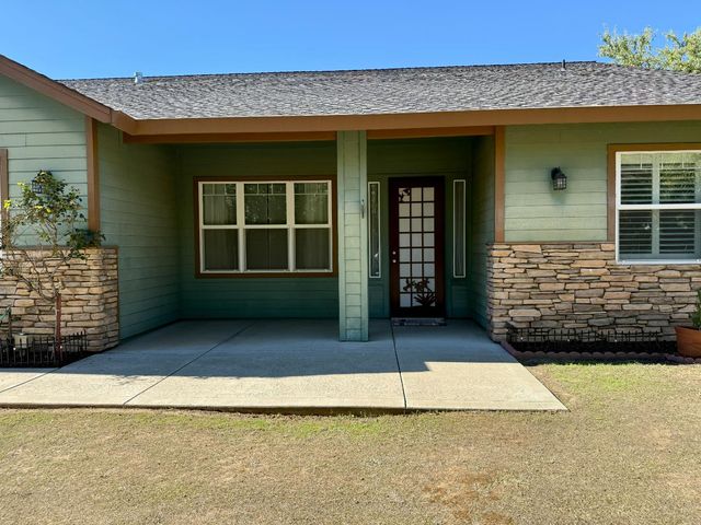 1566 Adams Rd, Yuba City, CA 95993