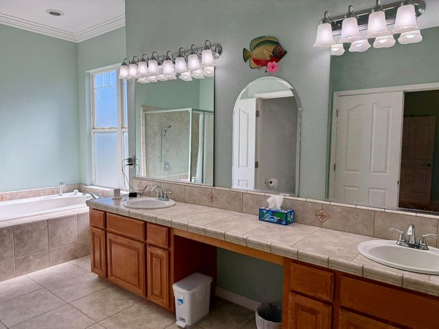 1566 Adams Rd, Yuba City, CA 95993