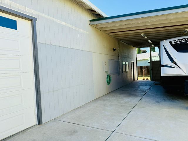 1566 Adams Rd, Yuba City, CA 95993