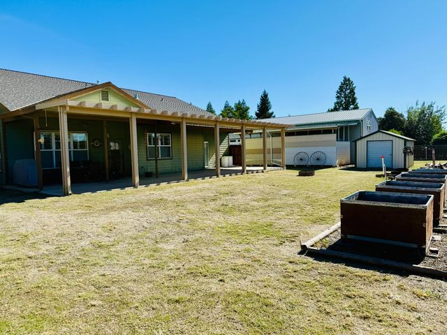 1566 Adams Rd, Yuba City, CA 95993