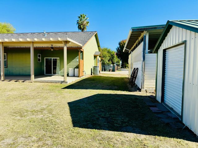 1566 Adams Rd, Yuba City, CA 95993