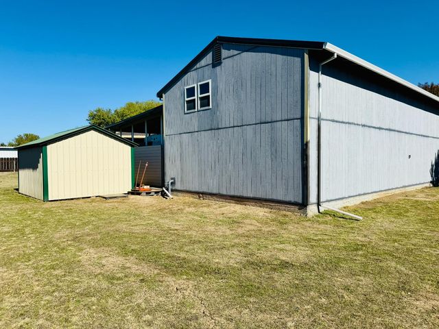 1566 Adams Rd, Yuba City, CA 95993