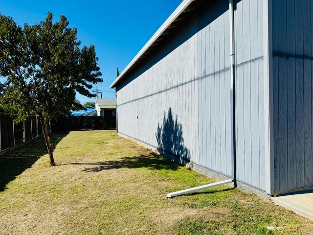 1566 Adams Rd, Yuba City, CA 95993