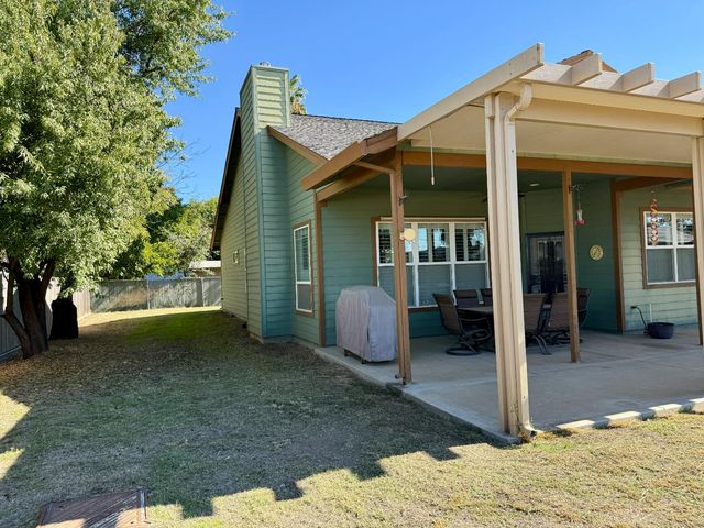 1566 Adams Rd, Yuba City, CA 95993