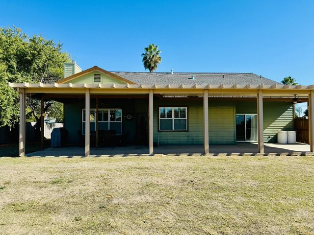 1566 Adams Rd, Yuba City, CA 95993