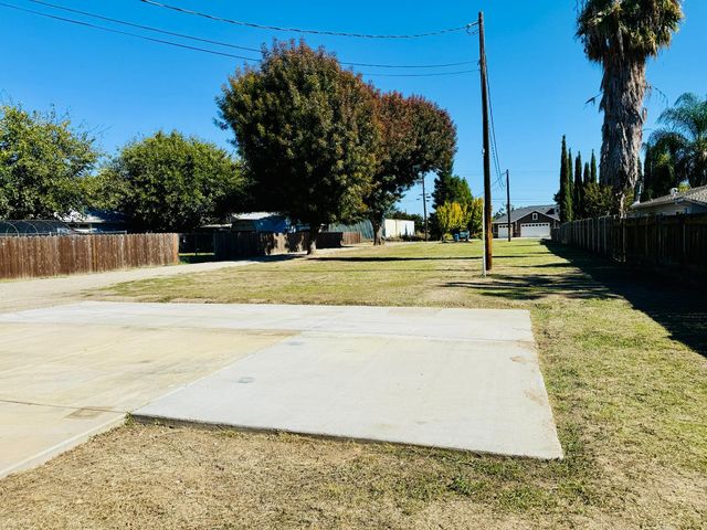 1566 Adams Rd, Yuba City, CA 95993