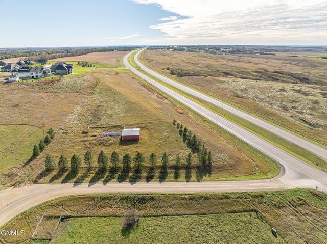 12 Yellowstone Way NE, Baldwin, ND 58521 property photo