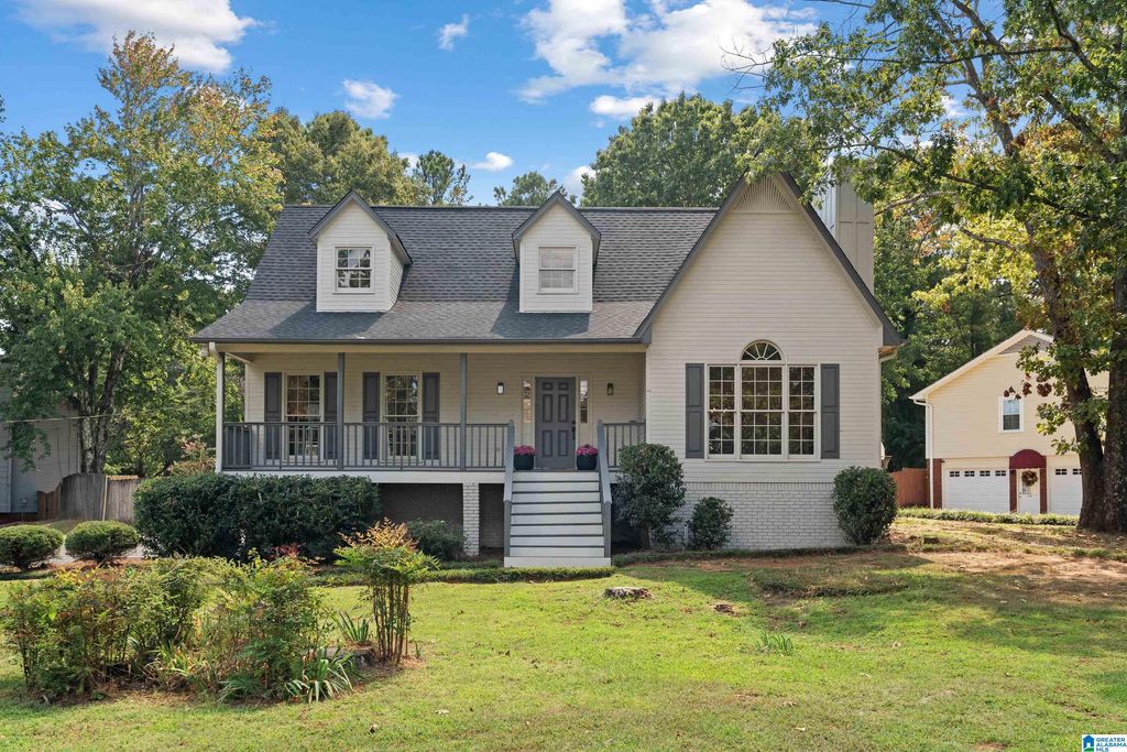 1121 COLONIAL DRIVE, Alabaster, AL 35007