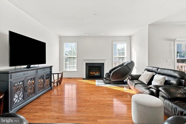 7512 SAN DIEGO CT, Gainesville, VA 20155