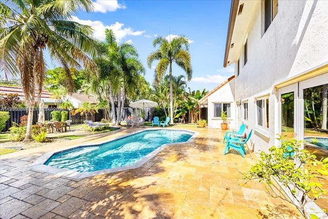 2560 Bass Way, Cooper City, FL 33026