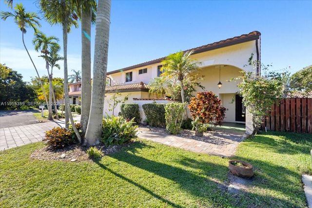 2560 Bass Way, Cooper City, FL 33026