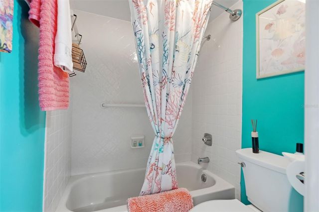 3207 GREEN DOLPHIN STREET, Tarpon Springs, FL 34689