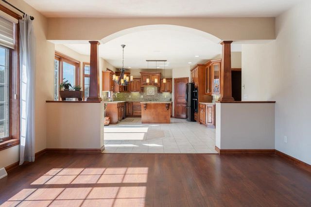 3895 SHOREBIRD COURT, Oshkosh, WI 54904