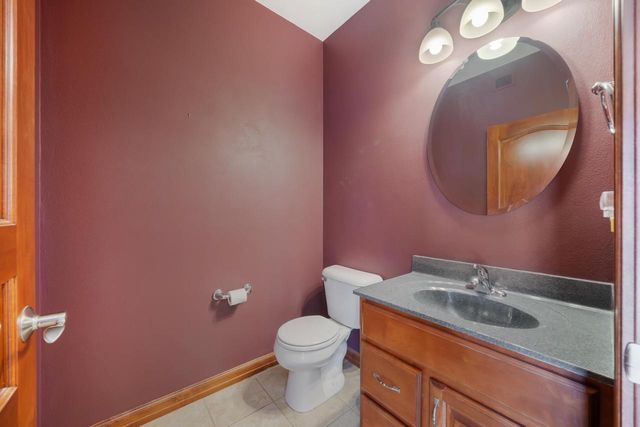 3895 SHOREBIRD COURT, Oshkosh, WI 54904