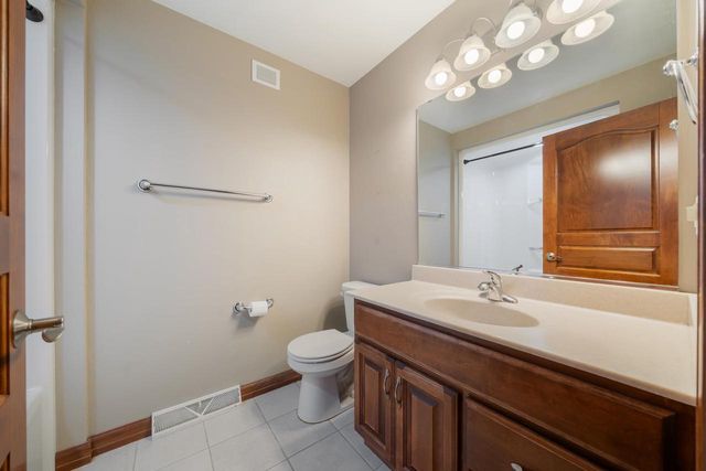 3895 SHOREBIRD COURT, Oshkosh, WI 54904
