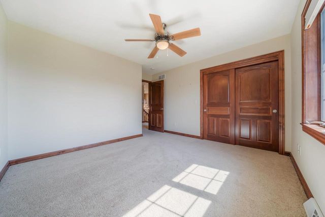 3895 SHOREBIRD COURT, Oshkosh, WI 54904