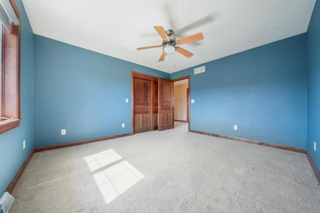 3895 SHOREBIRD COURT, Oshkosh, WI 54904