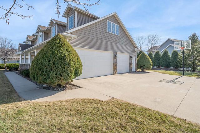 3895 SHOREBIRD COURT, Oshkosh, WI 54904