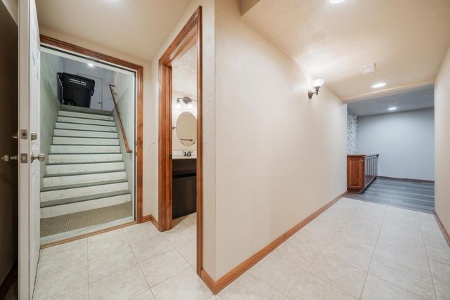 3895 SHOREBIRD COURT, Oshkosh, WI 54904