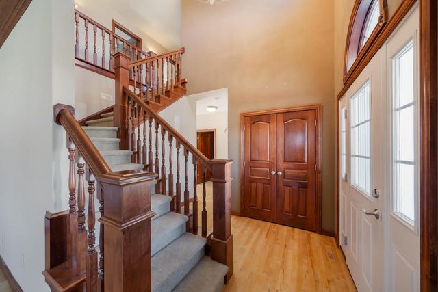 3895 SHOREBIRD COURT, Oshkosh, WI 54904
