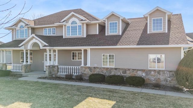 3895 SHOREBIRD COURT, Oshkosh, WI 54904