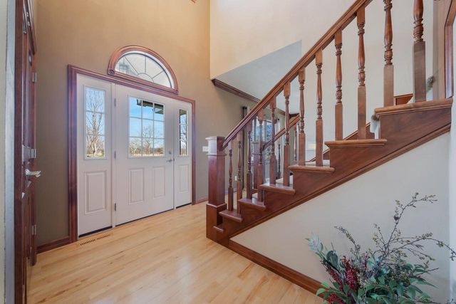 3895 SHOREBIRD COURT, Oshkosh, WI 54904
