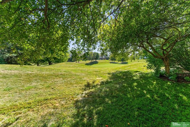 17505 Howard Street, Omaha, NE 68118