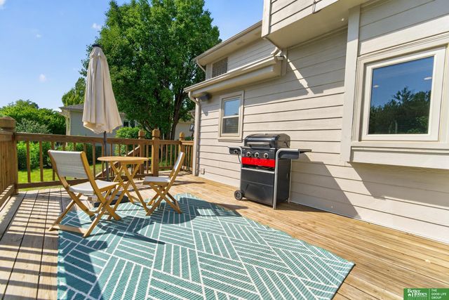 17505 Howard Street, Omaha, NE 68118