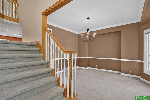 17505 Howard Street, Omaha, NE 68118