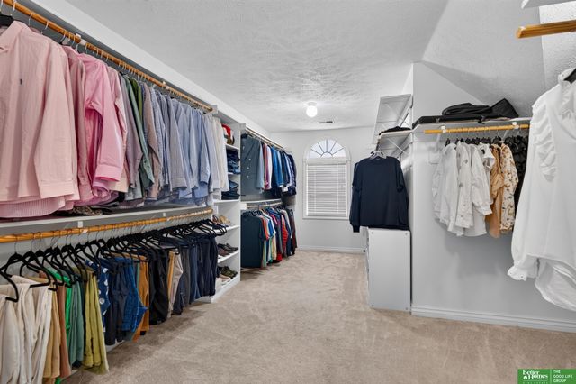 17505 Howard Street, Omaha, NE 68118