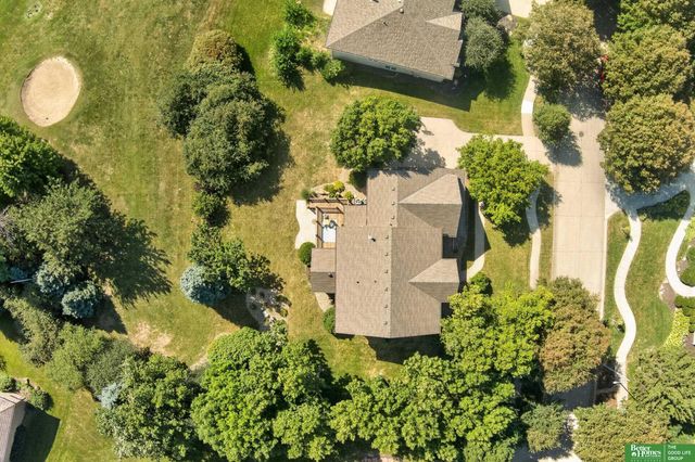 17505 Howard Street, Omaha, NE 68118