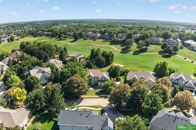 17505 Howard Street, Omaha, NE 68118