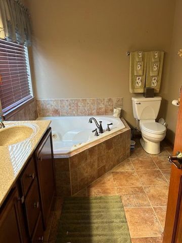 10670 Maine Drive, Crown Point, IN 46307