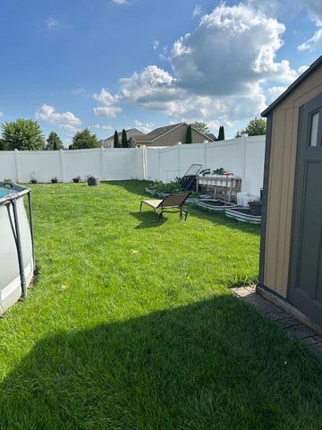 10670 Maine Drive, Crown Point, IN 46307