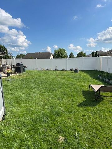 10670 Maine Drive, Crown Point, IN 46307