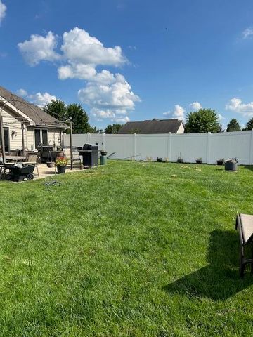 10670 Maine Drive, Crown Point, IN 46307