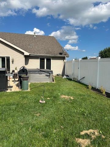 10670 Maine Drive, Crown Point, IN 46307