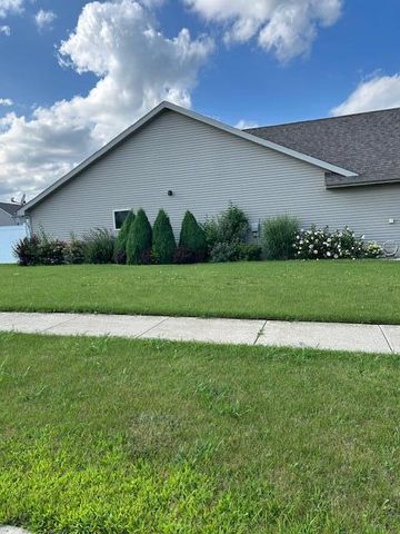 10670 Maine Drive, Crown Point, IN 46307