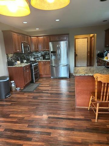 10670 Maine Drive, Crown Point, IN 46307