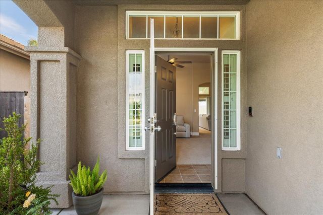 1672 Moonbeam Way, Turlock, CA 95382