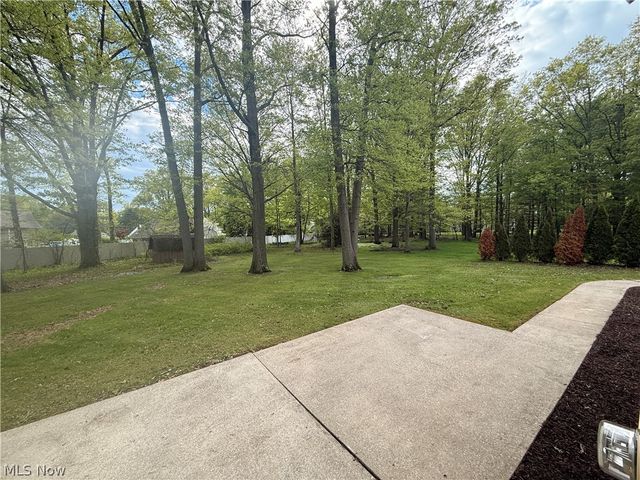 32169 Hickory Lane, Avon Lake, OH 44012