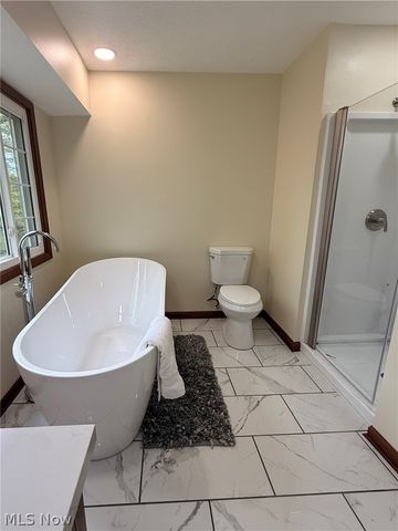32169 Hickory Lane, Avon Lake, OH 44012