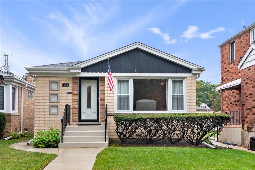 6765 W Talcott Avenue, Chicago, IL 60656 — exterior