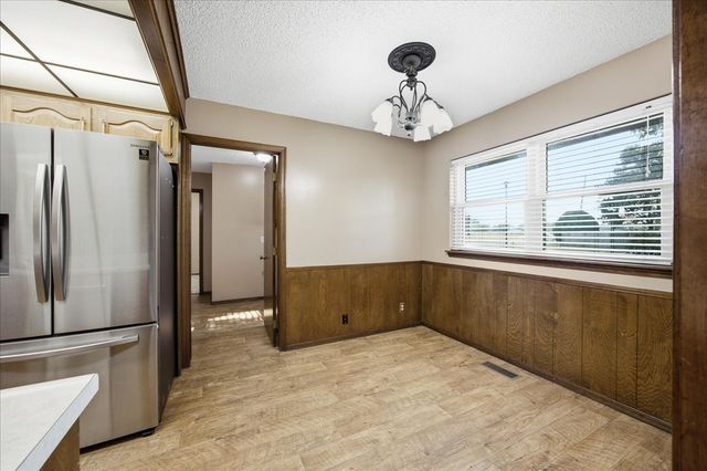 1024 N Forest Place, Jenks, OK 74037