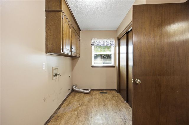 1024 N Forest Place, Jenks, OK 74037