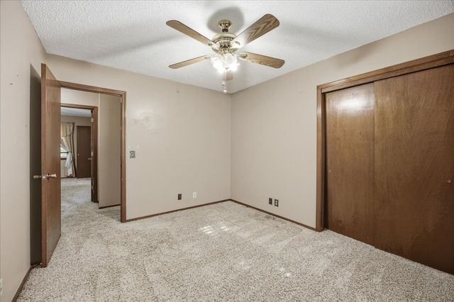 1024 N Forest Place, Jenks, OK 74037