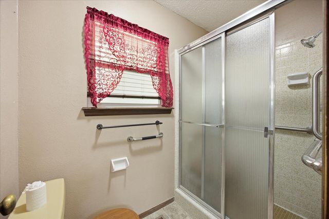 1024 N Forest Place, Jenks, OK 74037