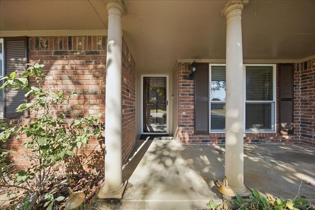 1024 N Forest Place, Jenks, OK 74037