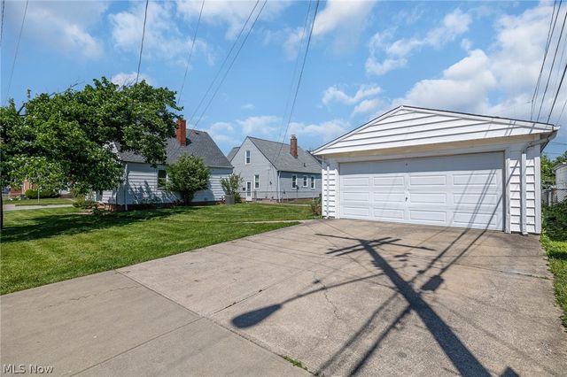 5915 Gerald Avenue, Parma, OH 44129