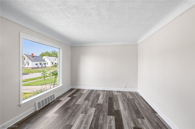 5915 Gerald Avenue, Parma, OH 44129